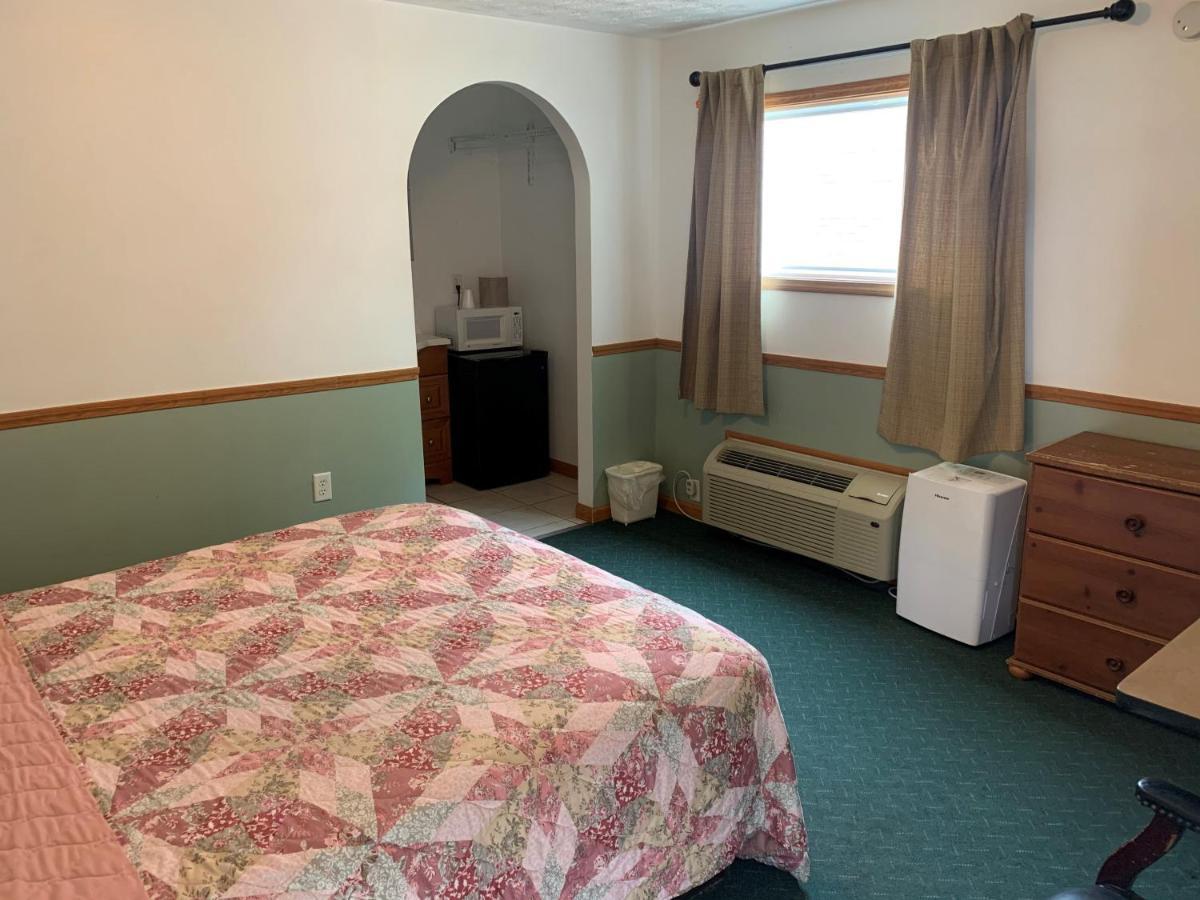 Haven Inn Glen Dale Екстер'єр фото